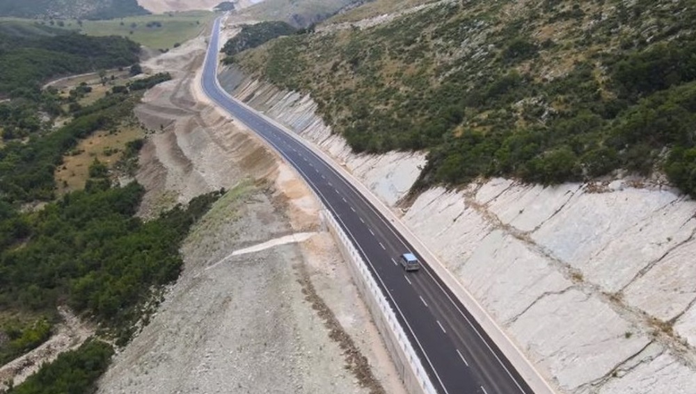 Rriten kostot per Kardhiq-Delvine, 234.2 mln leke tenderi per rruget plotesuese